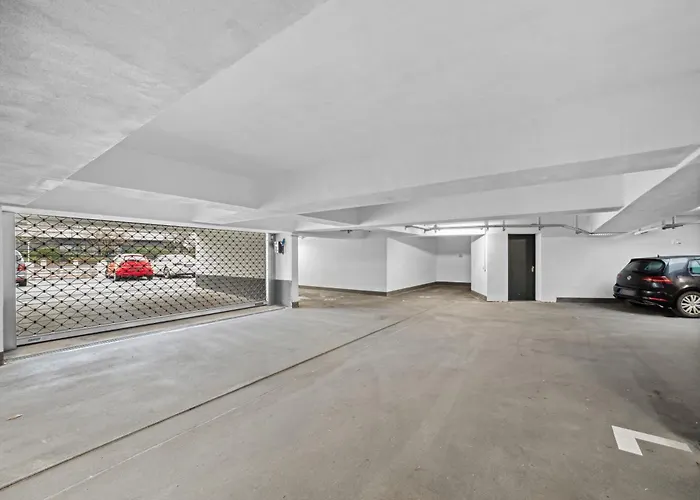 Sali Homes Spacious Apartment With Terrace In City Center