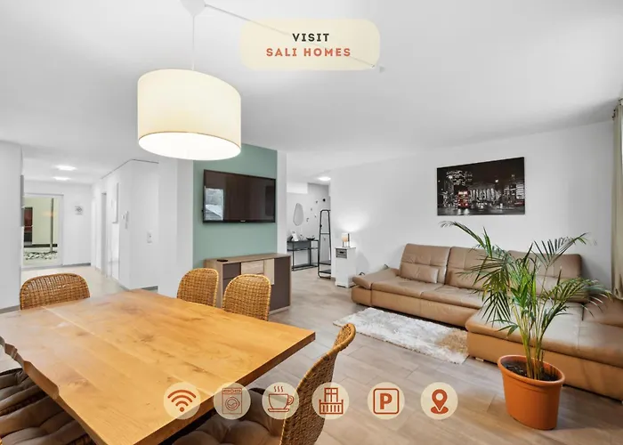 Sali Homes Spacious Apartment With Terrace In City Center