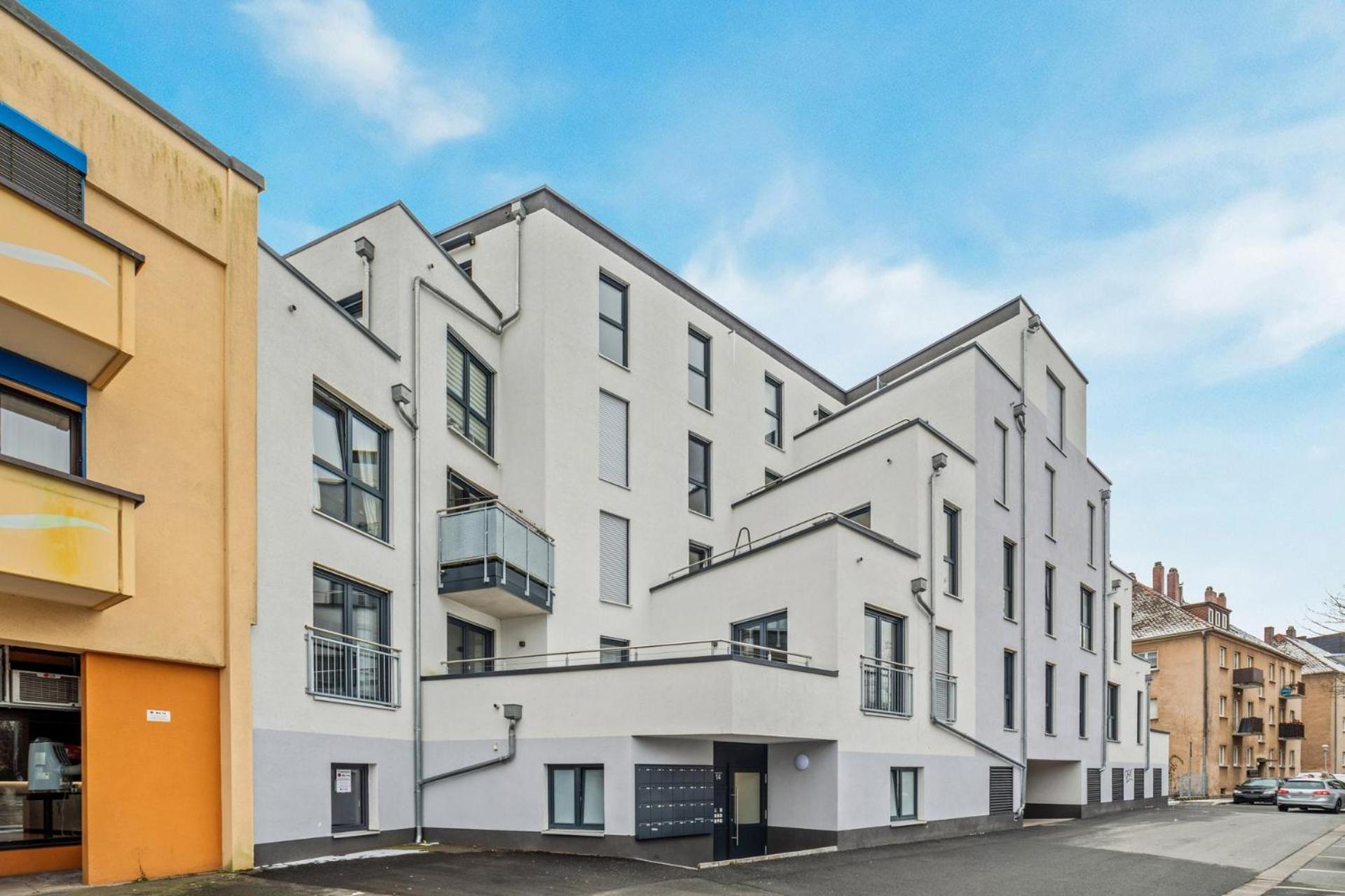 Sali Homes Spacious With Terrace In Center Apartment